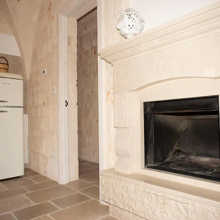 Tower House In Puglia With Pool 度假居