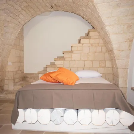 Semesterbostad Tower House In Puglia With Pool Cisternino